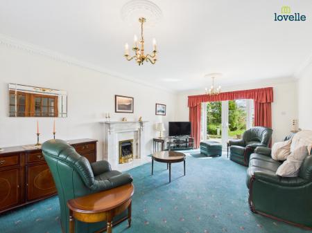 4 bedroom Detached house for sale in Springfields, Tealby, LN8