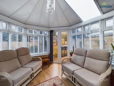 4 bedroom Detached house for sale in The Furlongs, Market Rasen, LN8