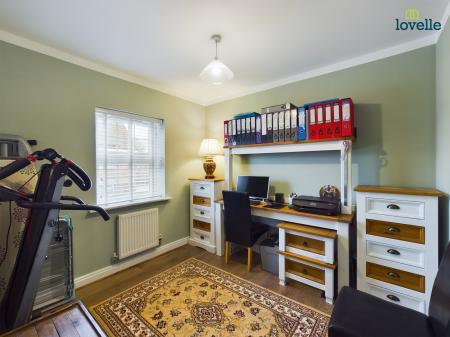 4 bedroom Detached house for sale in The Furlongs, Market Rasen, LN8