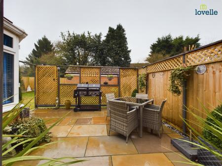 4 bedroom Detached house for sale in The Furlongs, Market Rasen, LN8