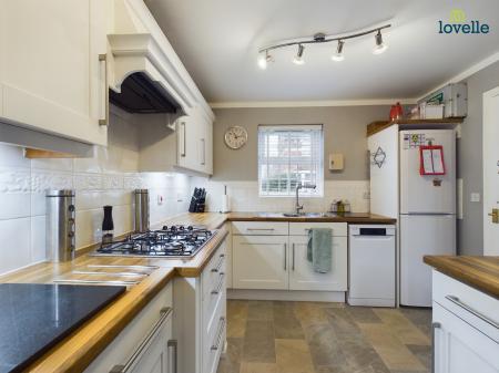 4 bedroom Detached house for sale in The Furlongs, Market Rasen, LN8