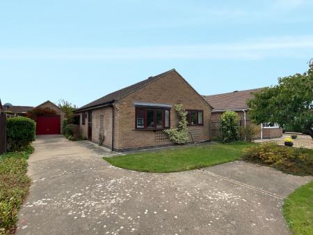 2 bedroom Detached bungalow for sale in The Ridings, Market Rasen, LN8