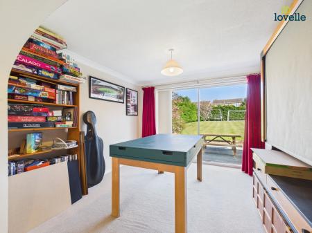 4 bedroom Detached house for sale in Lincoln Drive, Caistor, LN7