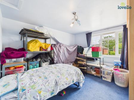 4 bedroom Detached house for sale in Dovecote, Middle Rasen, LN8