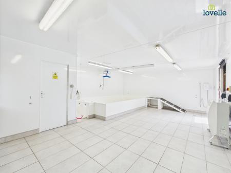 4 bedroom Detached bungalow for sale in Kirmond Road, Binbrook, LN8