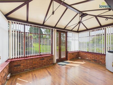 4 bedroom Detached bungalow for sale in Kirmond Road, Binbrook, LN8