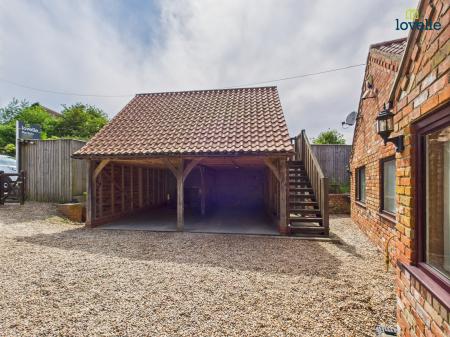 4 bedroom Detached bungalow for sale in Kirmond Road, Binbrook, LN8