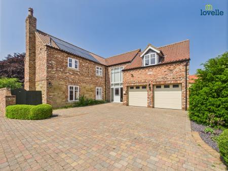 5 bedroom Detached house for sale in Grange Lane, Bishop Norton, LN8