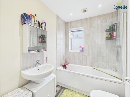 3 bedroom End of terrace house for sale in Oxford Court, Market Rasen, LN8