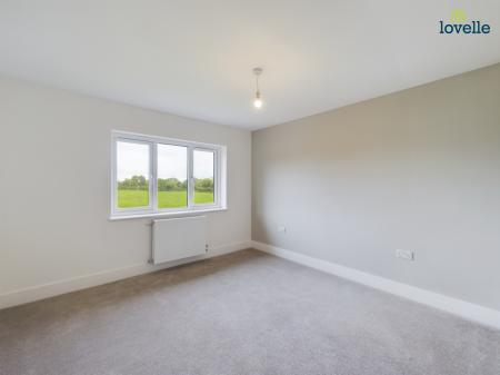 5 bedroom Detached house to let in Thornton Road, North Owersby, LN8