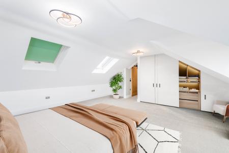 5 bedroom Detached house to let in Thornton Road, North Owersby, LN8