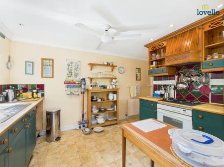 3 bedroom Detached bungalow for sale in St Marys Lane, Binbrook, LN8