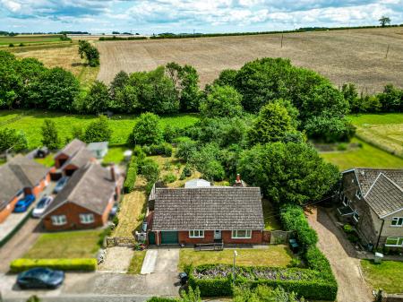 3 bedroom Detached bungalow for sale in St Marys Lane, Binbrook, LN8