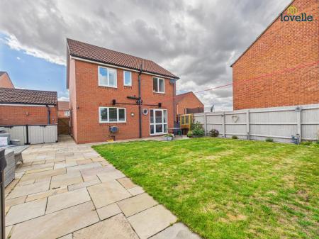 4 bedroom Detached house for sale in Lapwing Close, Market Rasen, LN8