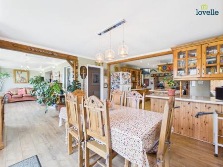 3 bedroom Detached house for sale in Highfield Lodge, East Torrington, LN8