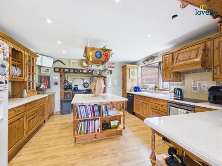 3 bedroom Detached house for sale in Highfield Lodge, East Torrington, LN8