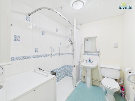 2 bedroom Terraced bungalow for sale in Cedar Close, Market Rasen, LN8