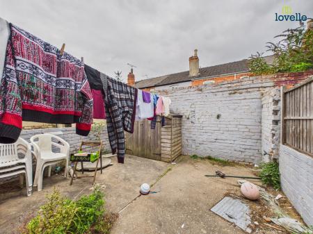 4 bedroom Terraced House for sale in St. Rumbold Street, Lincoln, LN2