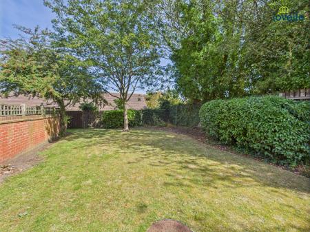 2 bedroom Terraced bungalow for sale in Cedar Close, Market Rasen, LN8