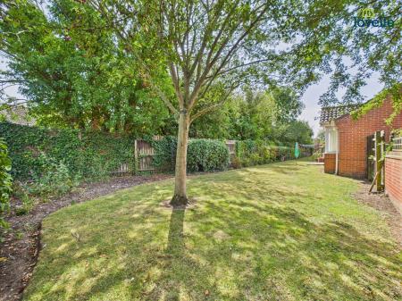 2 bedroom Terraced bungalow for sale in Cedar Close, Market Rasen, LN8