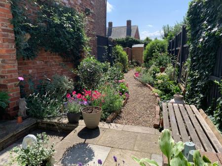 2 bedroom Town house for sale in King Street, Market Rasen, LN8