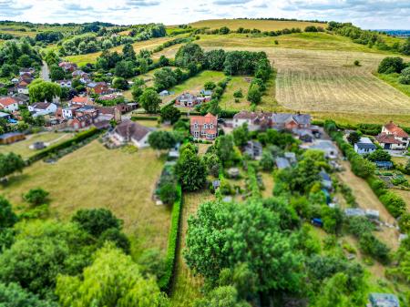 4 bedroom Detached house for sale in Normanby Road, Nettleton, LN7