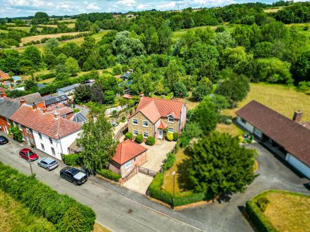4 bedroom Detached house for sale in Normanby Road, Nettleton, LN7