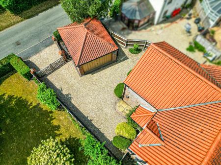 4 bedroom Detached house for sale in Normanby Road, Nettleton, LN7