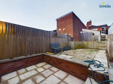 2 bedroom Flat to let in Queen Street, Market Rasen, LN8