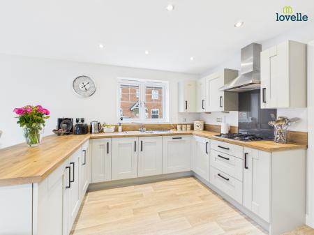 4 bedroom Detached house for sale in Southwold Road, Market Rasen, LN8