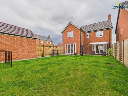 4 bedroom Detached house for sale in Southwold Road, Market Rasen, LN8