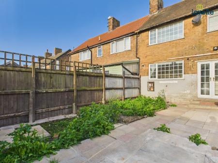 2 bedroom Terraced House for sale in Windsmoor Road, Binbrook, LN8