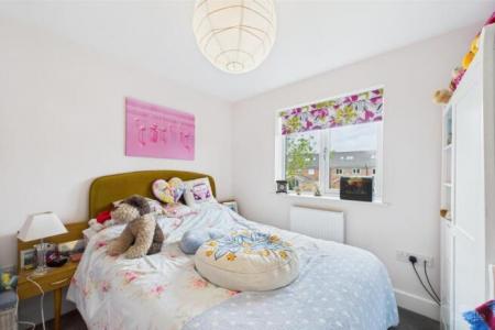 6 bedroom Detached house to let in Coxes Meadow, Ulceby, DN39