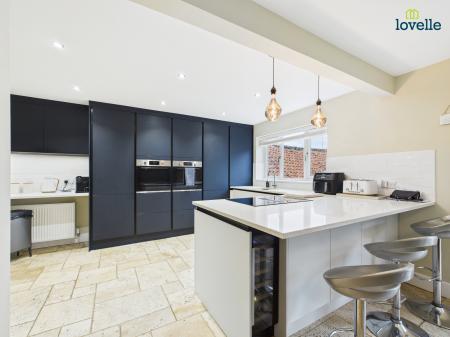 5 bedroom Detached house for sale in South Dale, Caistor, LN7