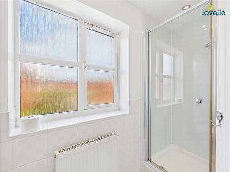 4 bedroom Detached house to let in Northfield Road, Welton, LN2