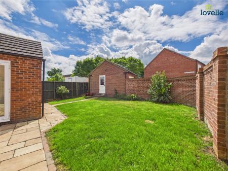4 bedroom Detached house to let in Northfield Road, Welton, LN2