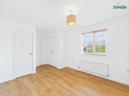 4 bedroom Detached house to let in Northfield Road, Welton, LN2