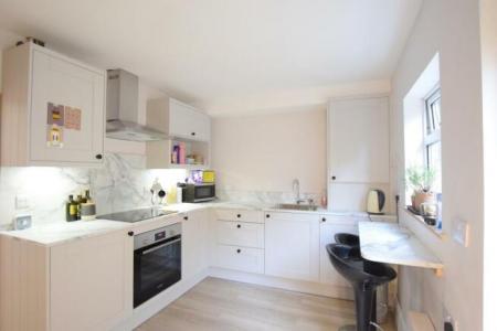 2 bedroom Terraced House to let in Church Street, Caistor, LN7