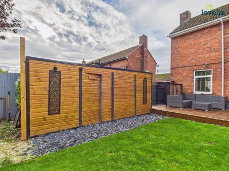 2 bedroom Semi-detached house for sale in Lincoln Road, Brookenby, LN8
