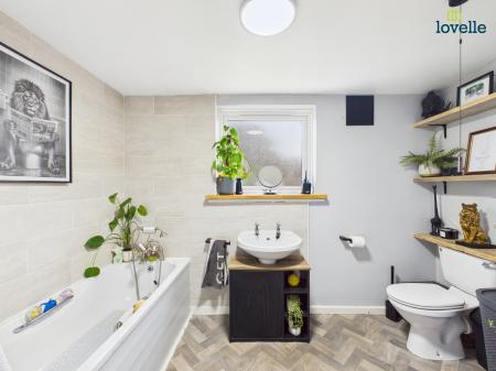 2 bedroom Semi-detached house for sale in Lincoln Road, Brookenby, LN8