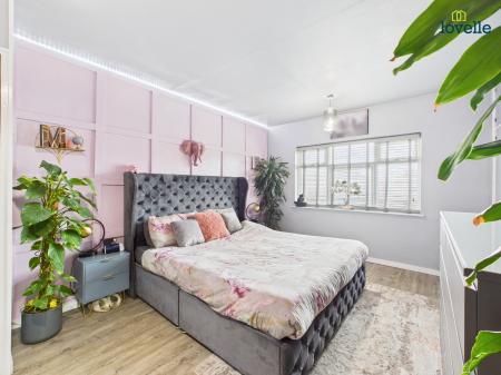 2 bedroom Semi-detached house for sale in Lincoln Road, Brookenby, LN8