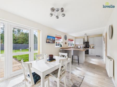 4 bedroom Detached house for sale in Mallard Way, Market Rasen, LN8