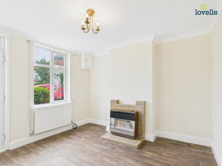 2 bedroom Terraced House to let in Waterloo Street, Market Rasen, LN8