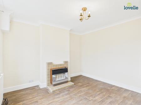 2 bedroom Terraced House to let in Waterloo Street, Market Rasen, LN8