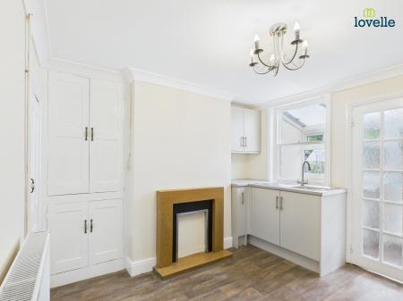 2 bedroom Terraced House to let in Waterloo Street, Market Rasen, LN8