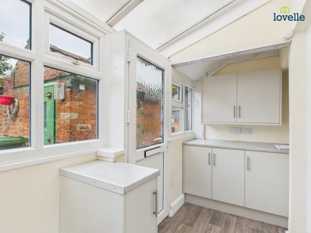 2 bedroom Terraced House to let in Waterloo Street, Market Rasen, LN8