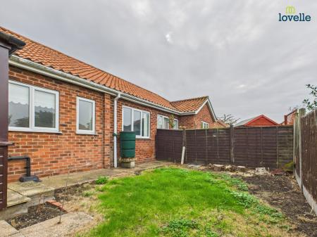 2 bedroom Terraced bungalow to let in Casterton Close, Mill Road, Market Rasen, LN8