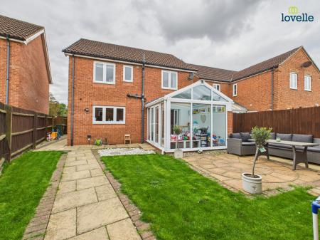 4 bedroom Detached house for sale in Plover Walk, Market Rasen, LN8