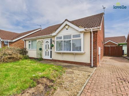 Tennyson Close, Caistor, LN7