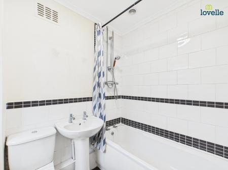 2 bedroom Terraced House to let in Edinburgh Road, Brookenby, LN8